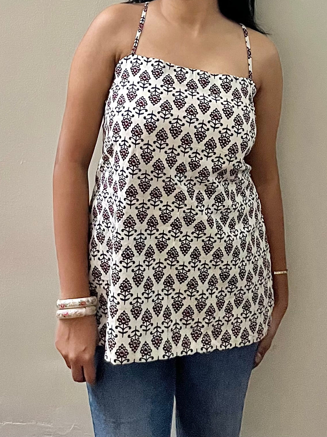 White noodle strap kurti